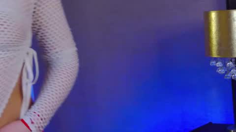 SelenaHanson online show from March 2, 4:28 am