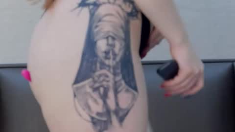 Snapshot of selenahanson chatting on February 5, 5:06 pm SelenaHanson online show from February 5, 5:06 pm