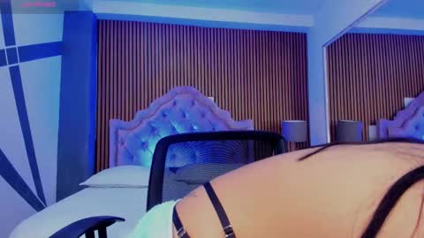 selenastonne online show from October 2, 10:06 pm