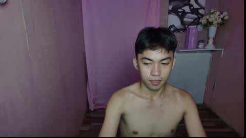 Snapshot of selene_0417 chatting on October 29, 4:37 am Aprilane online show from October 29, 4:37 am