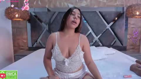 Snapshot of selene__lopez_ chatting on June 20, 9:28 pm selene__lopez_ online show from June 20, 9:28 pm
