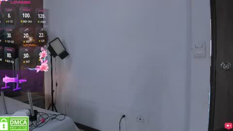 Snapshot of selene__lopez_ chatting on July 21, 7:49 pm selene__lopez_ online show from July 21, 7:49 pm