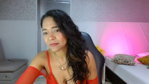 Selene online show from April 14, 2:01 pm
