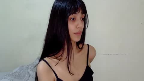 Snapshot of selene_hebe chatting on June 15, 8:33 pm selene_hebe online show from June 15, 8:33 pm