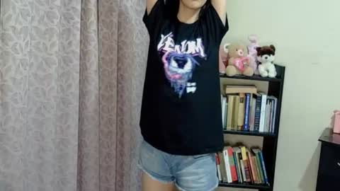 Snapshot of selene_hebe chatting on June 29, 3:46 am selene_hebe online show from June 29, 3:46 am