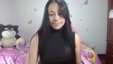 Snapshot of selene_mixx chatting on May 27, 7:55 pm selene_mixx online show from May 27, 7:55 pm