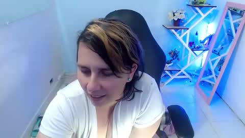 selene online show from March 11, 4:35 pm