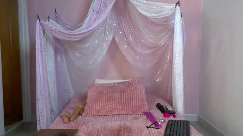 selene online show from June 2, 12:07 pm