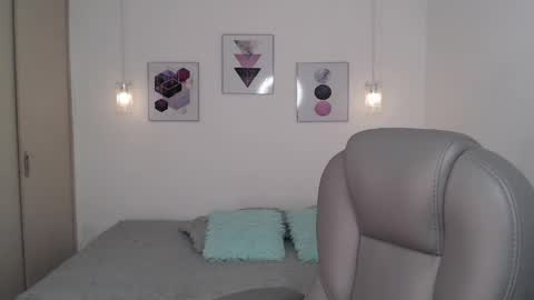 selene_rouse_ online show from May 20, 11:55 pm