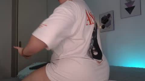 selene_rouse_ online show from July 8, 12:59 am