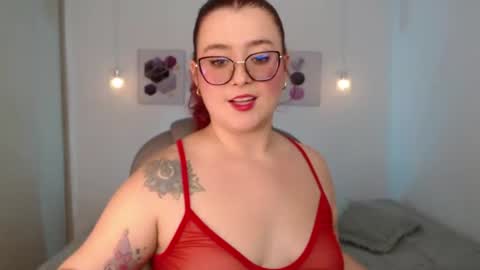 selene_rouse_ online show from July 11, 11:39 pm