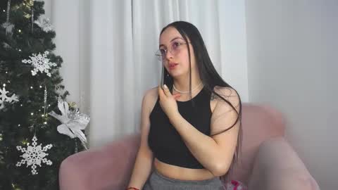 selene_swee online show from January 5, 11:41 pm