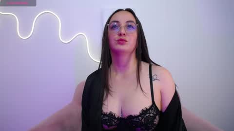 selene_swee online show from July 5, 5:42 pm