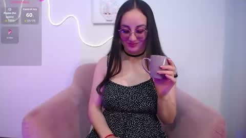 selene_swee online show from July 24, 9:02 pm