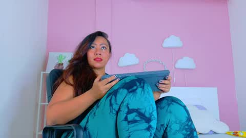 SELENE GIBSON online show from May 11, 7:22 pm