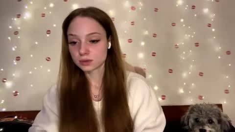 Snapshot of selenegupta chatting on June 12, 12:15 pm Kylie online show from June 12, 12:15 pm