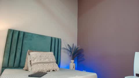 Selene Lujan online show from November 22, 12:26 pm