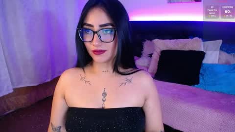 Snapshot of selenemore chatting on May 26, 9:33 pm Selene online show from May 26, 9:33 pm