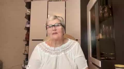 Snapshot of selenna57 chatting on March 14, 8:25 pm Selenna online show from March 14, 8:25 pm