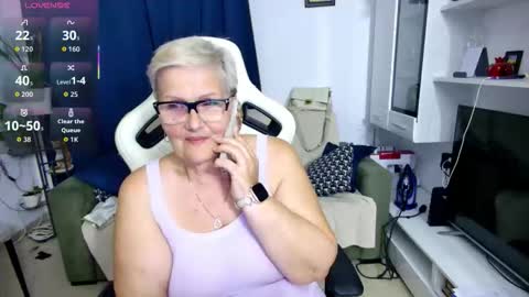 Selenna online show from May 3, 4:46 pm