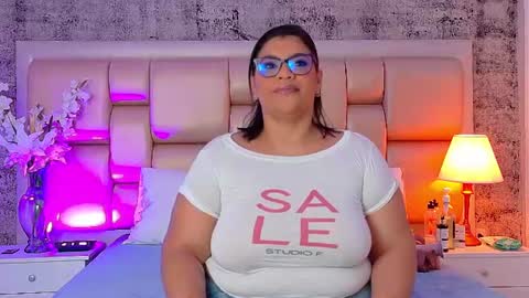 Selenna Cooper online show from June 10, 12:04 pm