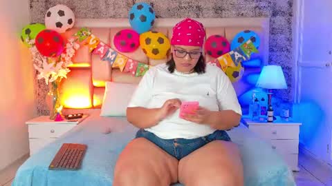 Selenna Cooper online show from June 12, 11:53 am