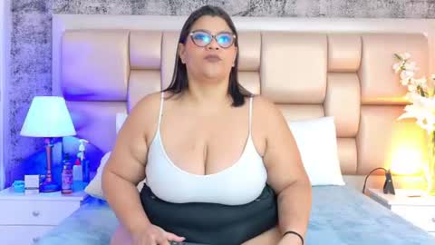 Snapshot of selennacooper chatting on July 21, 12:07 pm Selenna Cooper online show from July 21, 12:07 pm