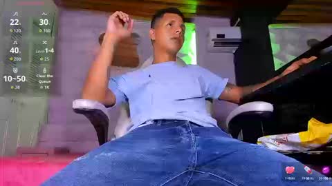 Snapshot of selfsuck_balls chatting on September 12, 4:01 am selfsuck_balls online show from September 12, 4:01 am