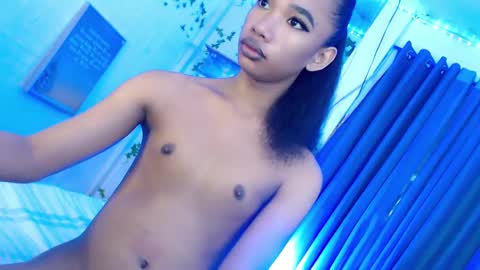 Snapshot of selfsuckercum69 chatting on January 4, 11:06 pm Jessy online show from January 4, 11:06 pm