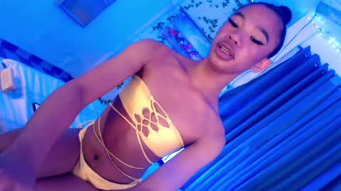 Snapshot of selfsuckercum69 chatting on January 5, 10:08 pm Jessy online show from January 5, 10:08 pm