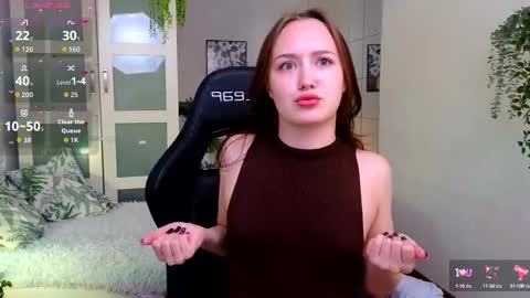 Snapshot of selinsselin chatting on October 6, 5:05 am sweetie Selin 3 online show from October 6, 5:05 am
