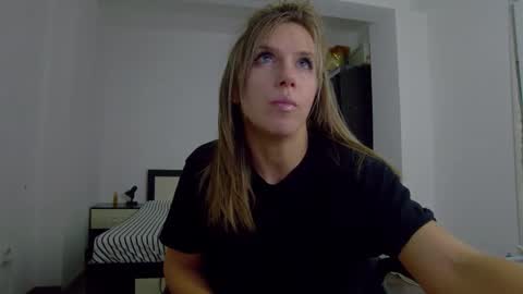 sellena_angel online show from November 13, 8:30 pm