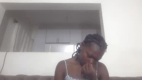 sellinprinces online show from September 27, 9:47 am