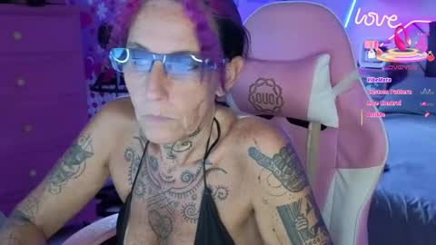 Selvaggia Del Caribe online show from May 7, 6:46 pm