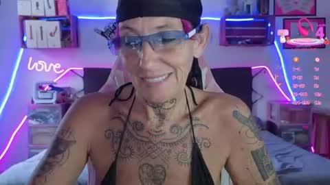 Selvaggia Del Caribe online show from July 22, 4:54 pm