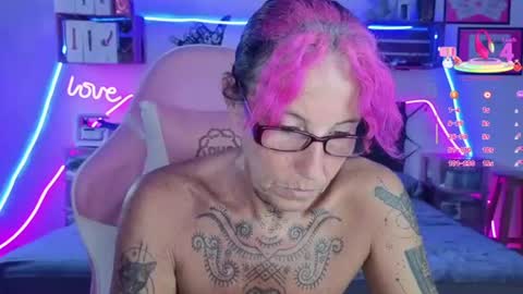 Selvaggia Del Caribe online show from August 3, 3:49 pm