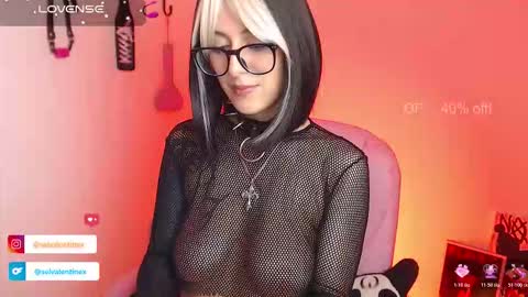 Snapshot of selvalentinex chatting on October 23, 3:28 am online show from October 23, 3:28 am