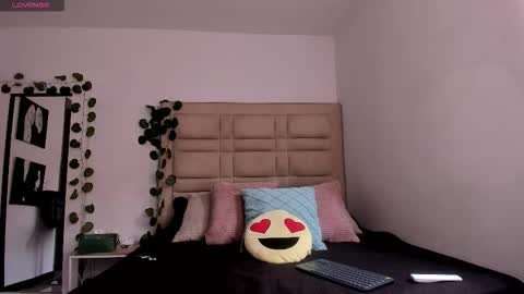 Selyn online show from February 19, 12:45 pm