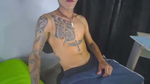 Snapshot of sem_alas chatting on January 10, 5:37 am sem_alas online show from January 10, 5:37 am