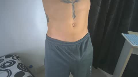 Snapshot of sem_alas chatting on February 14, 10:58 pm sem_alas online show from February 14, 10:58 pm