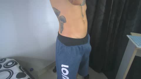 Snapshot of sem_alas chatting on February 16, 5:48 am sem_alas online show from February 16, 5:48 am