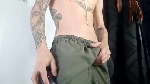 Snapshot of sem_alas chatting on February 19, 5:38 am sem_alas online show from February 19, 5:38 am