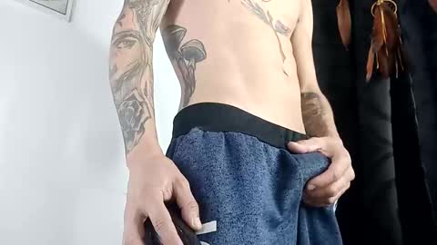 Snapshot of sem_alas chatting on February 21, 5:35 am sem_alas online show from February 21, 5:35 am