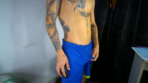 Snapshot of sem_alas chatting on November 9, 9:02 pm sem_alas online show from November 9, 9:02 pm