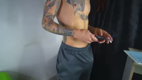 Snapshot of sem_alas chatting on November 19, 1:05 am sem_alas online show from November 19, 1:05 am