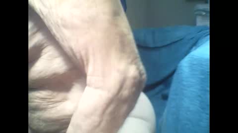 Snapshot of semajstretsa chatting on December 3, 9:46 pm frederick online show from December 3, 9:46 pm