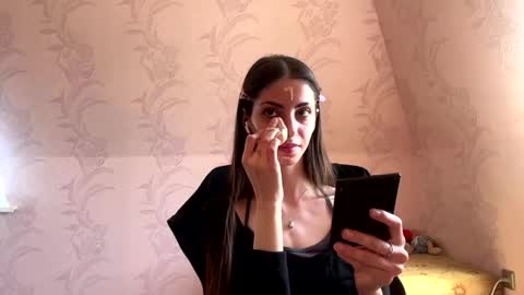 Ann online show from April 17, 10:29 am