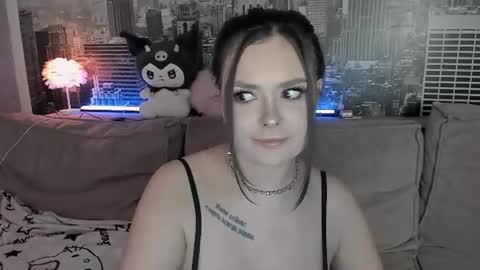 Snapshot of send_me_an_angel chatting on June 22, 9:28 am Rita online show from June 22, 9:28 am