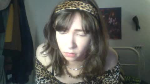 goddess esme  online show from February 14, 1:13 am