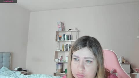 Snapshot of sensetive_mary chatting on July 3, 11:49 am Mary Cherry online show from July 3, 11:49 am